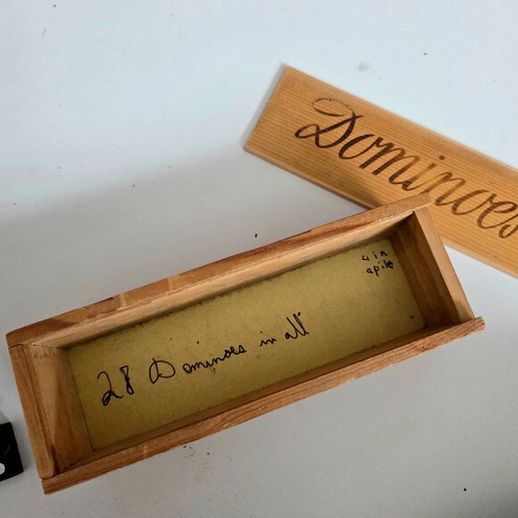 Vintage wooden Dominoes board game in original wooden box. Made in East Germany. - Picture 2 of 9